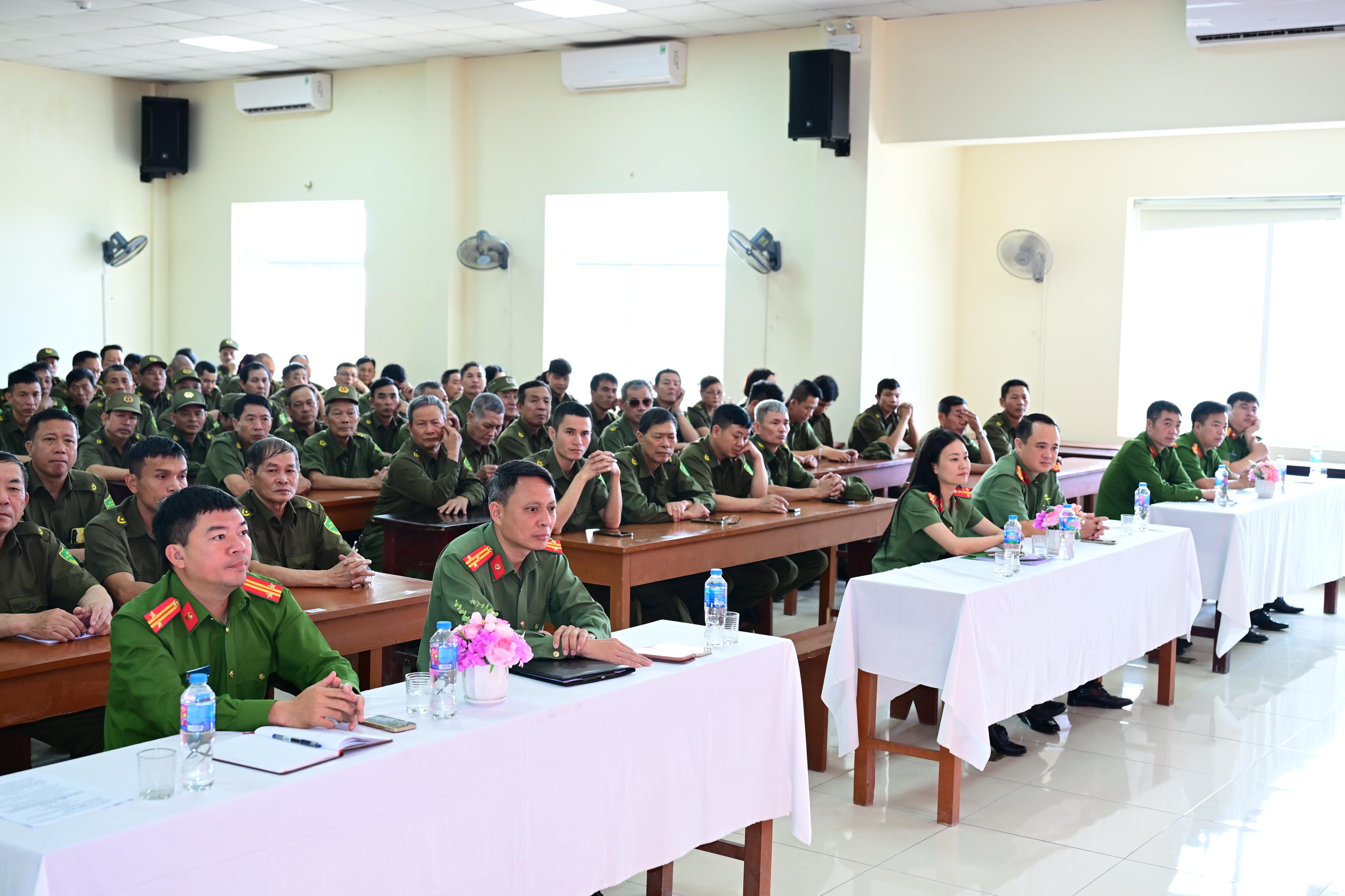 Tập huấn kiến thức, đào tạo, huấn luyện nghiệp vụ đối với lực lượng tham gia bảo vệ an ninh trật tự ở cơ sở toàn thành phố Hải Phòng